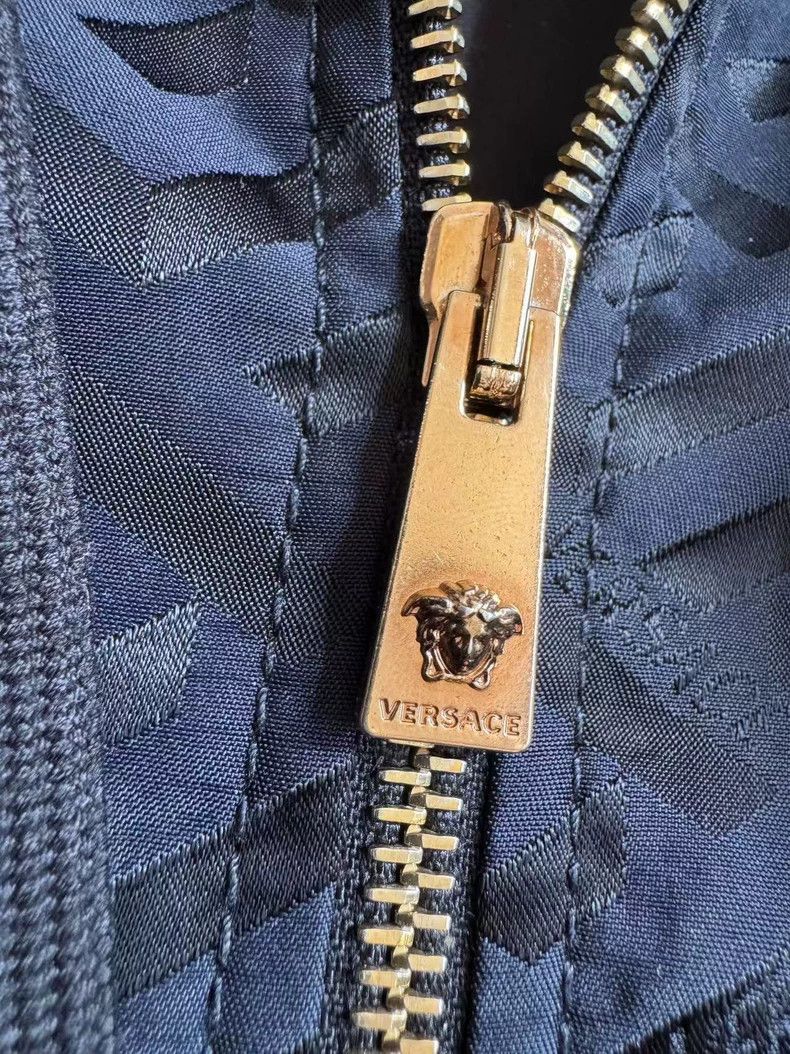 Versace Versace Flight jacket lambskin sleeves with hooded design Size US M / EU 48-50 / 2 - 3 Thumbnail