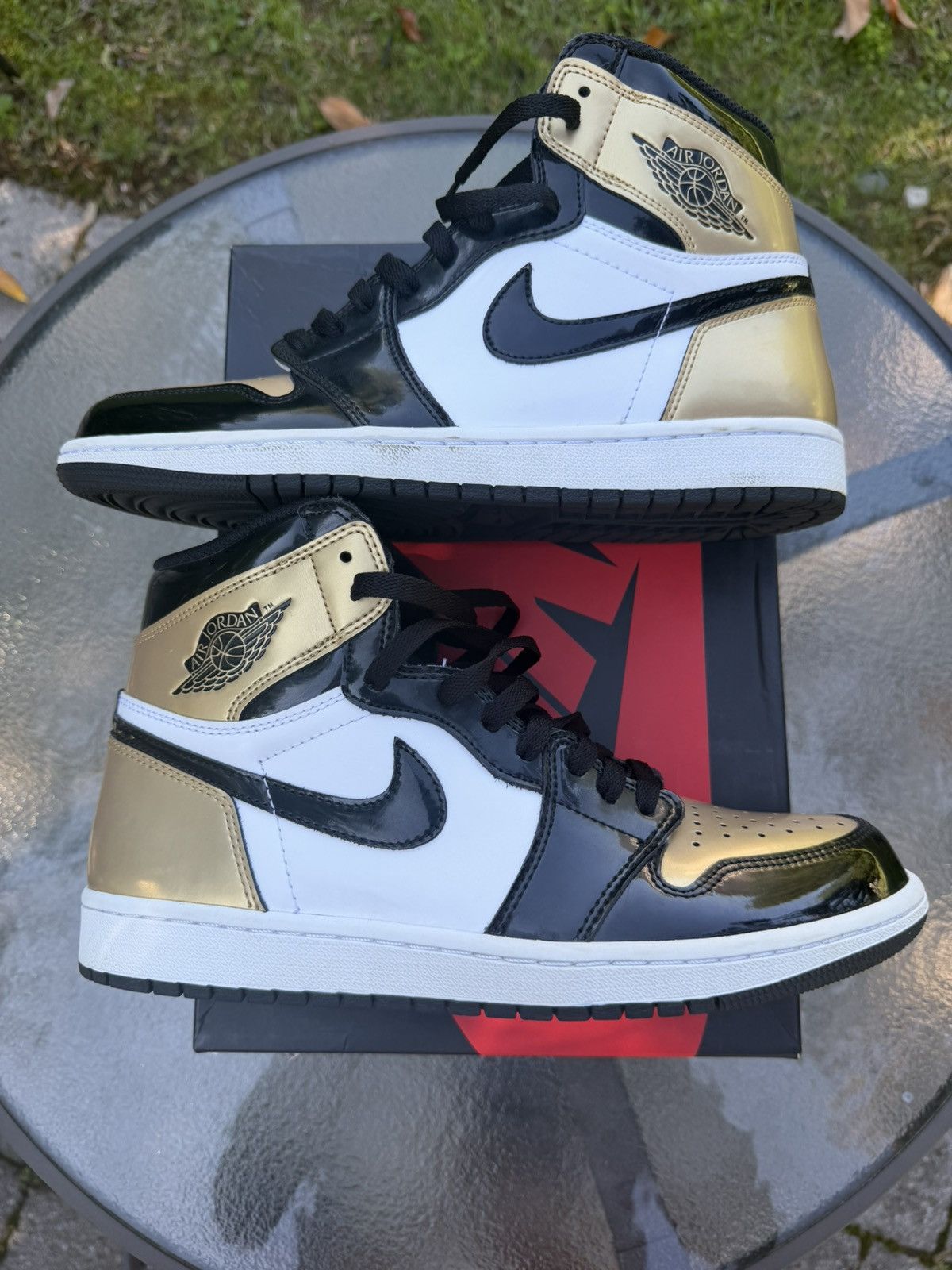 Nike Air Jordan 1 Retro High OG NRG ‘Gold Toe’ 2018 Size US 10 / EU 43 - 2 Thumbnail