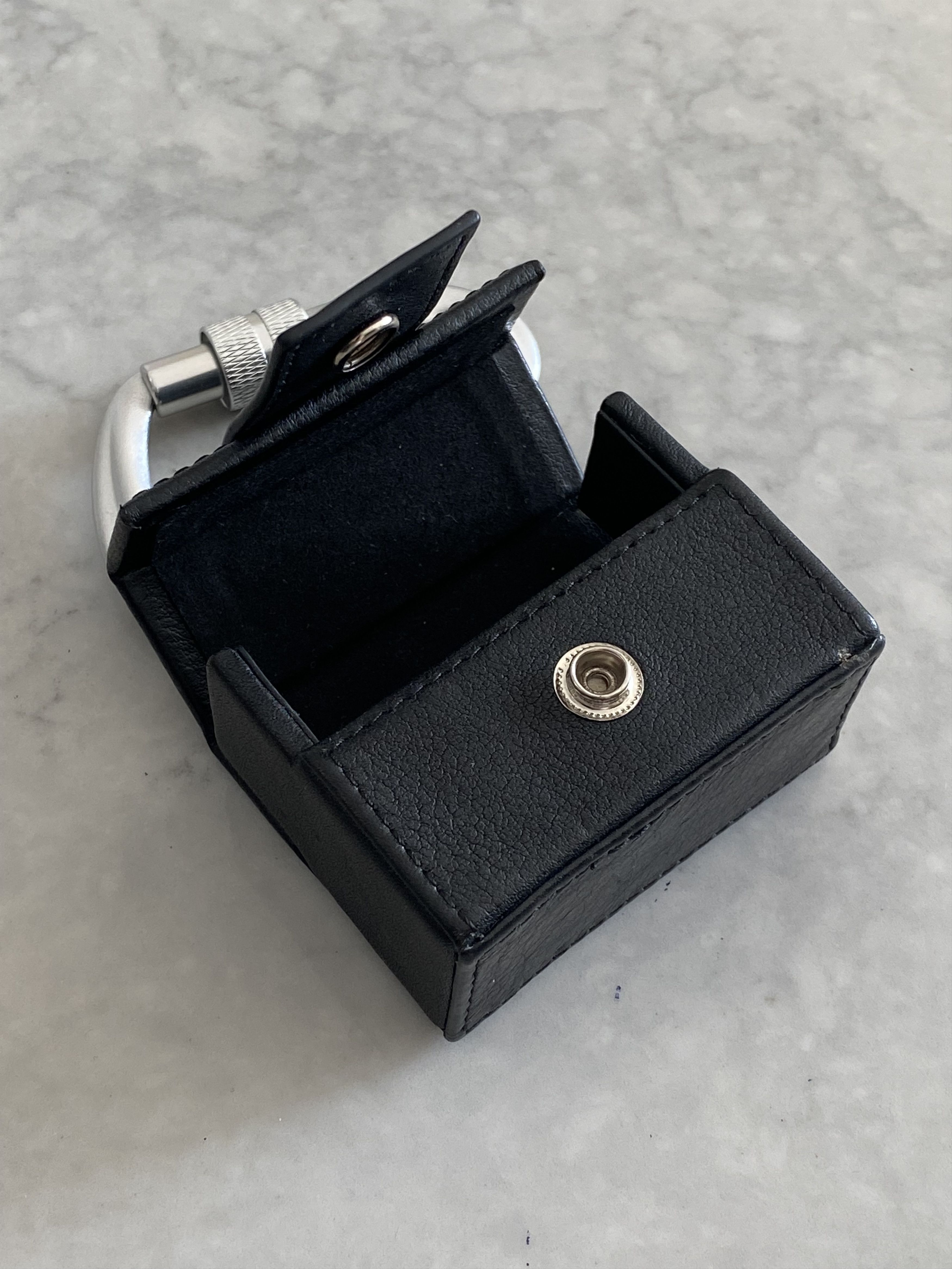 Heliot Emil Heliot Emil Box Bag - Airpods Case Size ONE SIZE - 2 Thumbnail