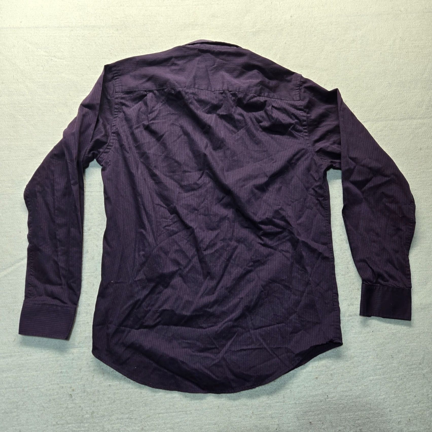 Van Heusen VINTAGE Van Heusen Men's Shirt Long Sleeve Button-Up Size 15.5 Purple 90s Size US M / EU 48-50 / 2 - 7 Thumbnail