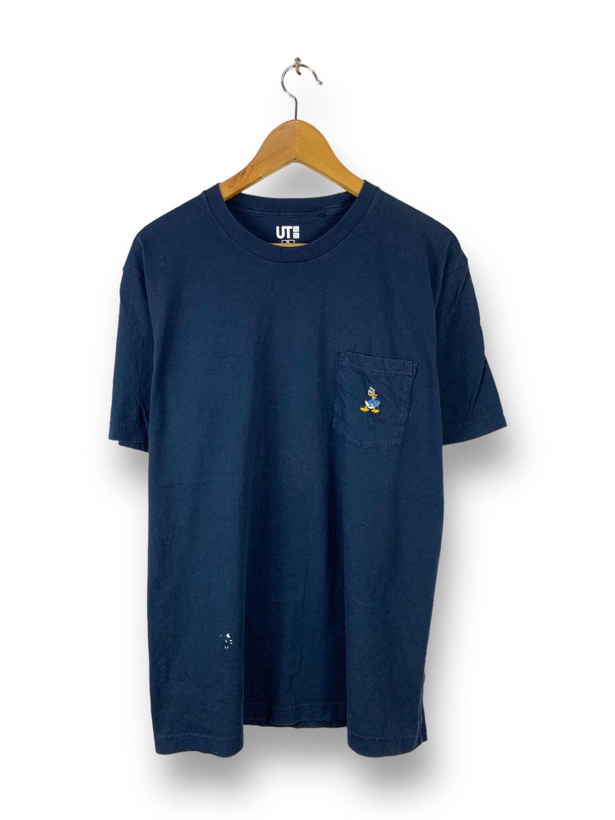 Disney Steals! Donald Duck Uniqlo Disney Pocket Tee Size US XL / EU 56 / 4 - 1 Thumbnail