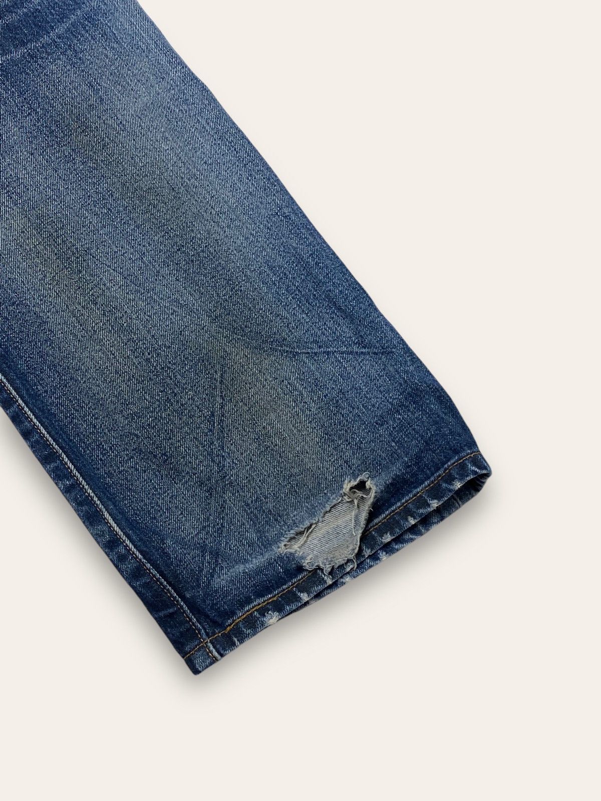Levi's Vintage LEVIS Grunge Punk Distressed Denim Jeans 501 W35 L32 Size US 35 - 12 Thumbnail