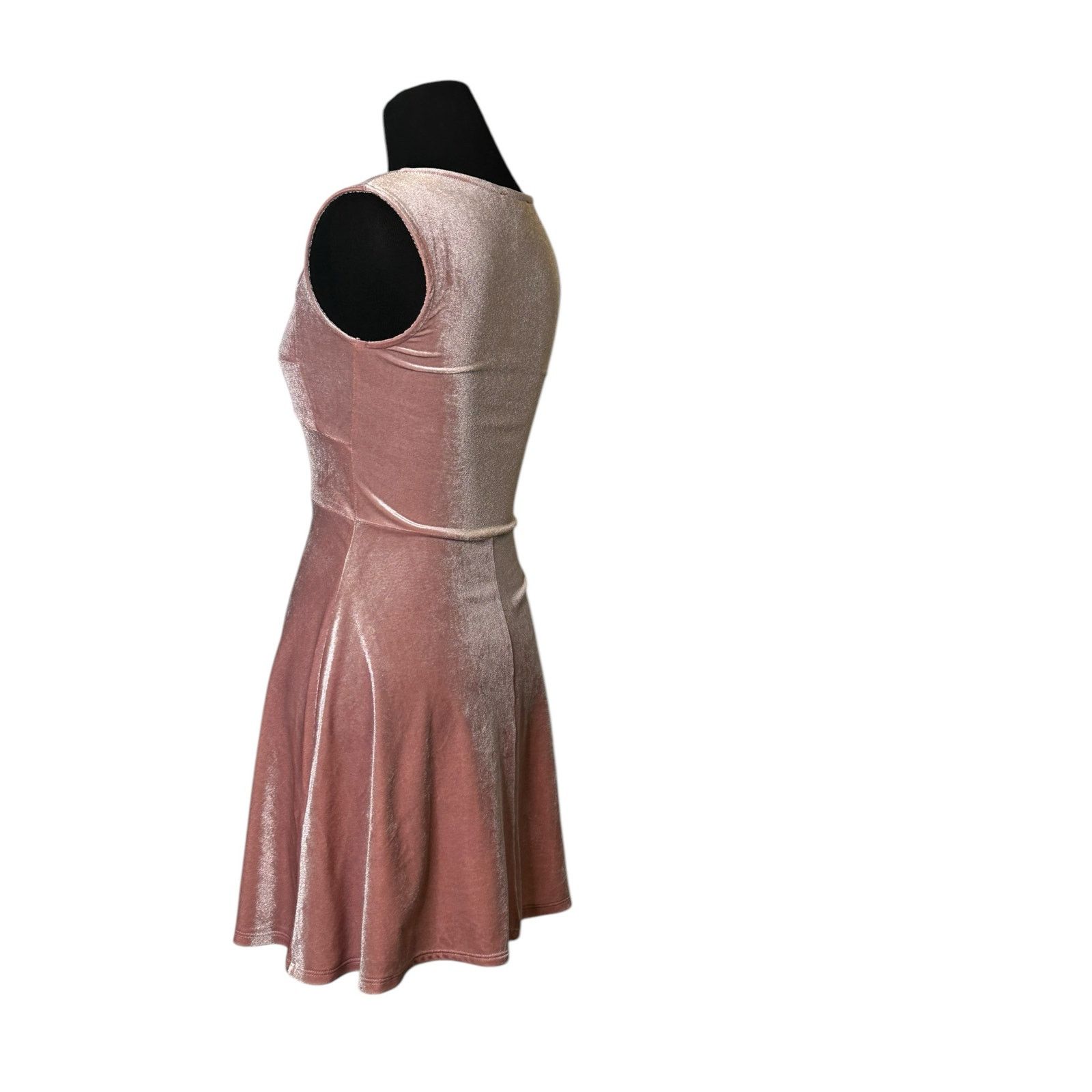 Forever 21 Forever 21 pink velvet fit and flare mini dress size Small Size S / US 4 / IT 40 - 11 Thumbnail
