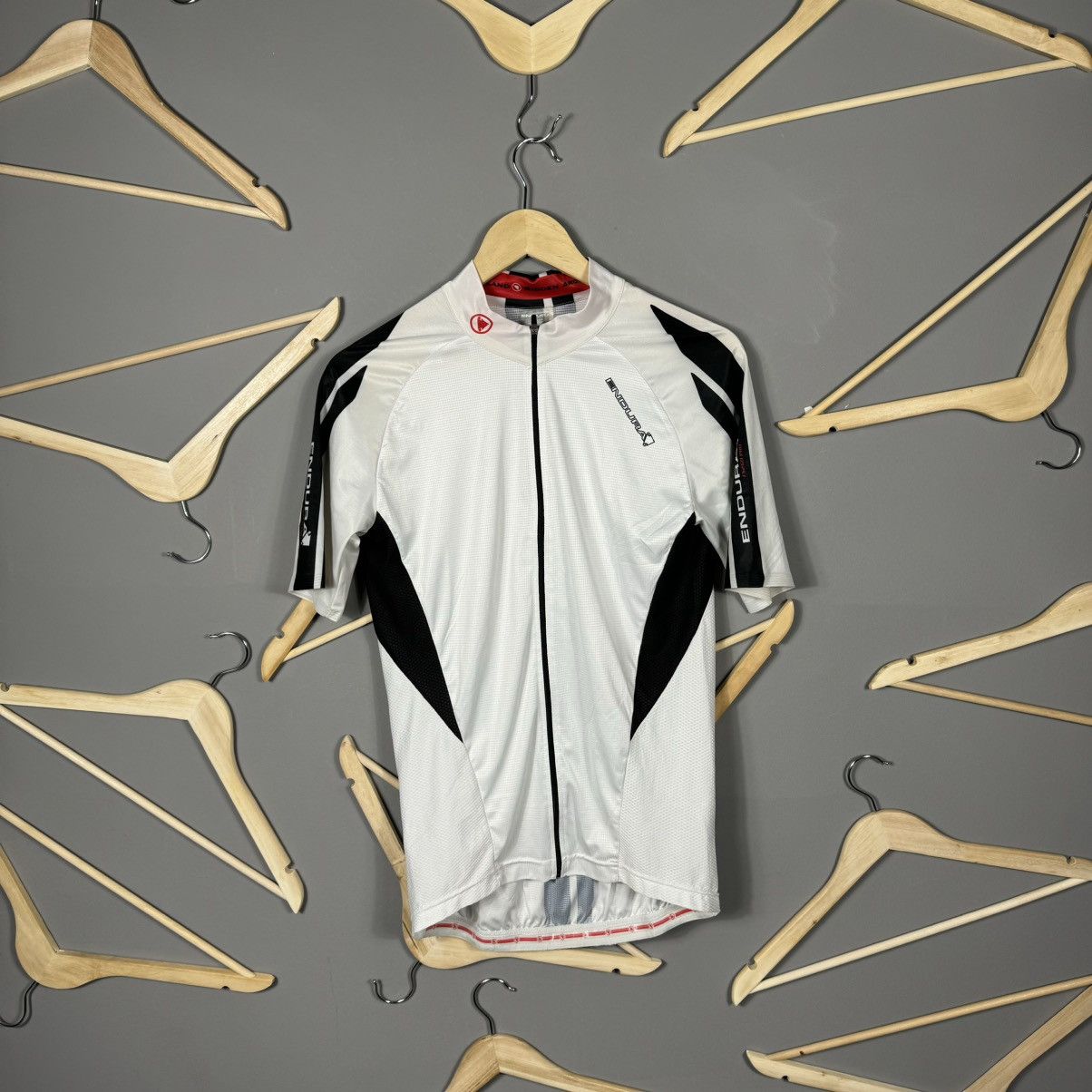 Other Endura Pro Printed Cycling Jersey Size US L / EU 52-54 / 3 - 1 Thumbnail