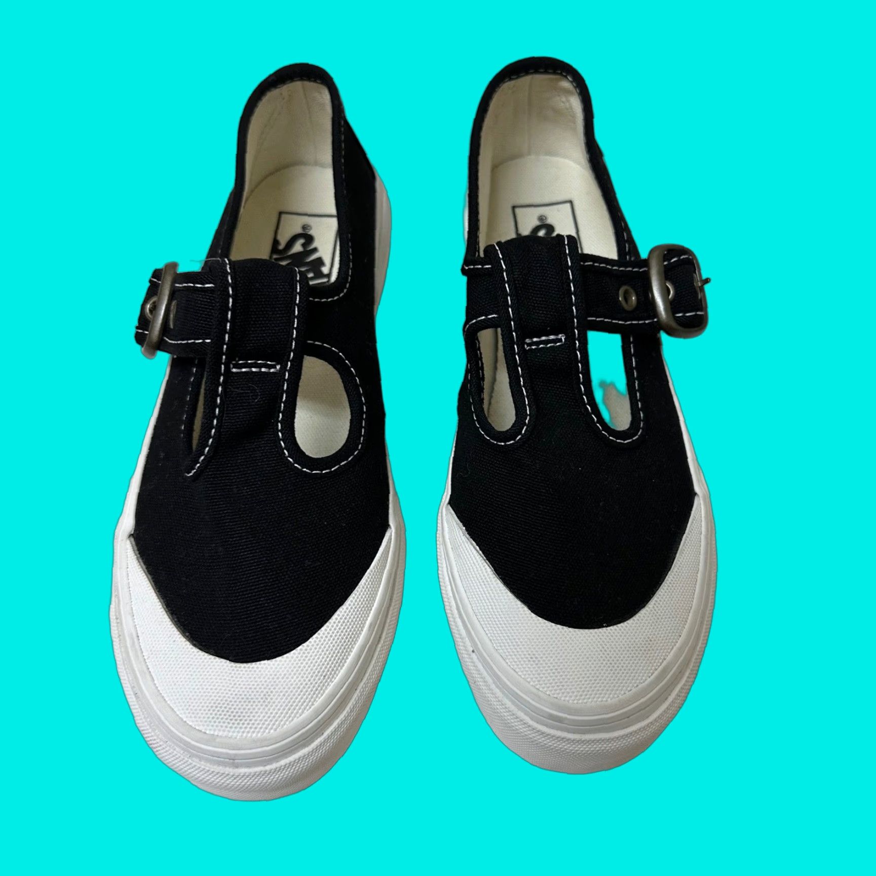 Vans VANS Mary Jane Black Canvas Sneakers Women's 6.0 Buckle Strap Flat Canvas Casual Shoes Men’s 4.5 Winter Fall Spring Summer Women’s Shoes Size US 6 / IT 36 - 1 Thumbnail