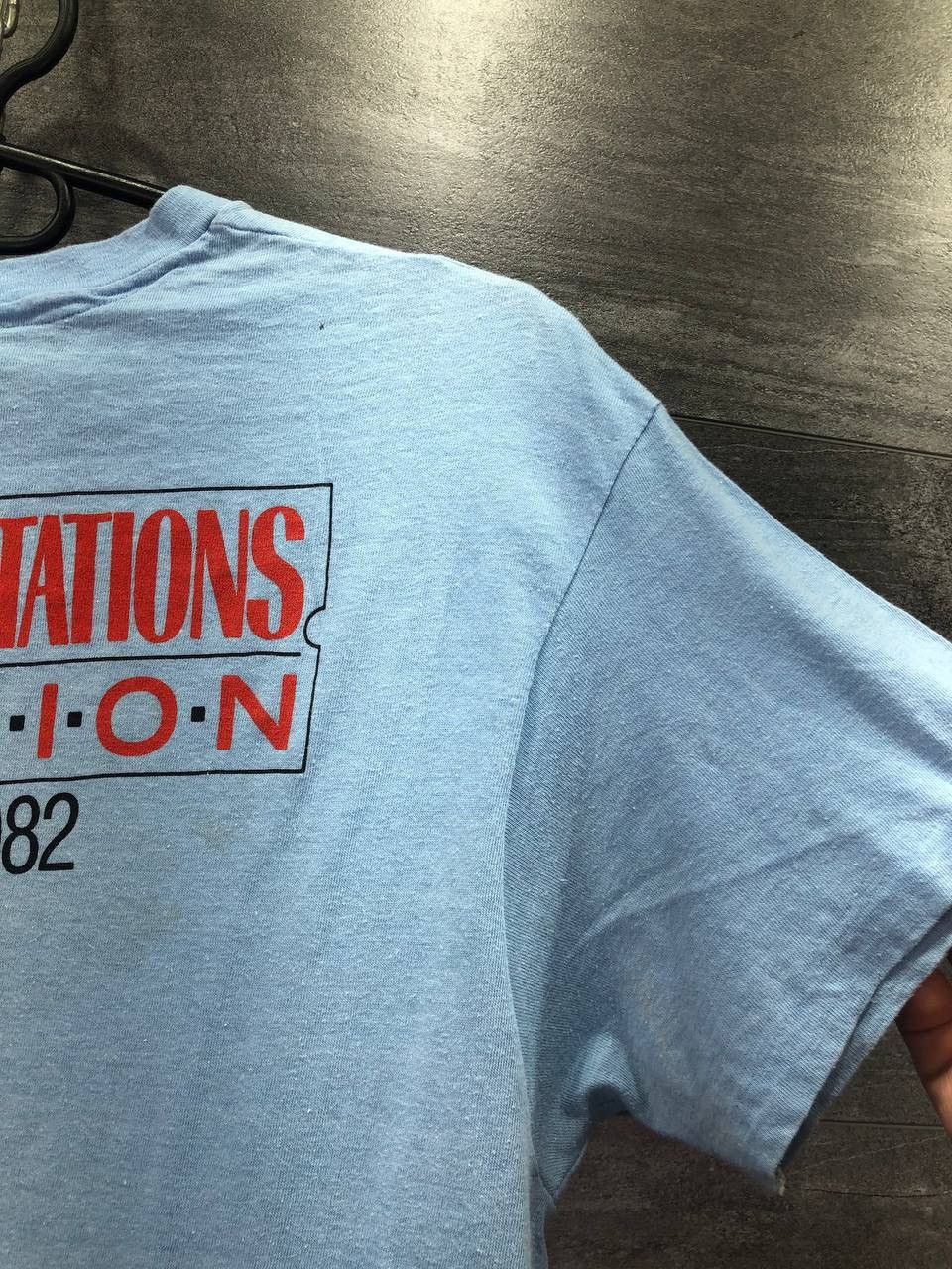 Band Tees The Temptations Reunion tour 1982 Vintage Tee Rare T-Shirt Size US XL / EU 56 / 4 - 11 Thumbnail