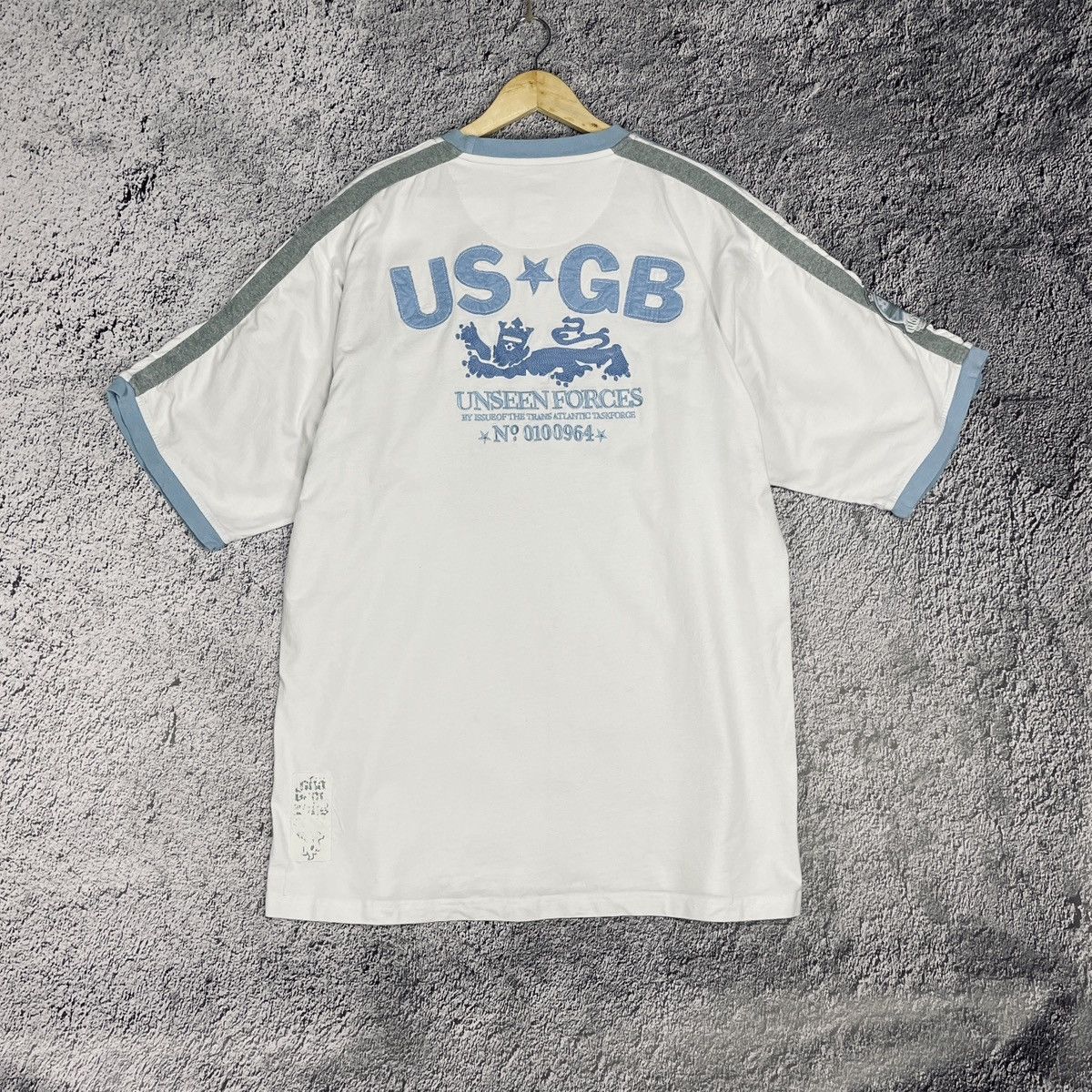 Akademiks × Vintage 💧VINTAGE💧 Akademiks Unseen Forces Hip Hop British flag Tee Size US XXL / EU 58 / 5 - 3 Thumbnail