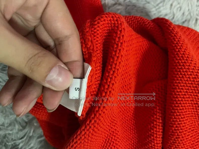 Givenchy Givenchy Showroom Knitted Sweater - Front Emblem Size US S / EU 44-46 / 1 - 6 Thumbnail