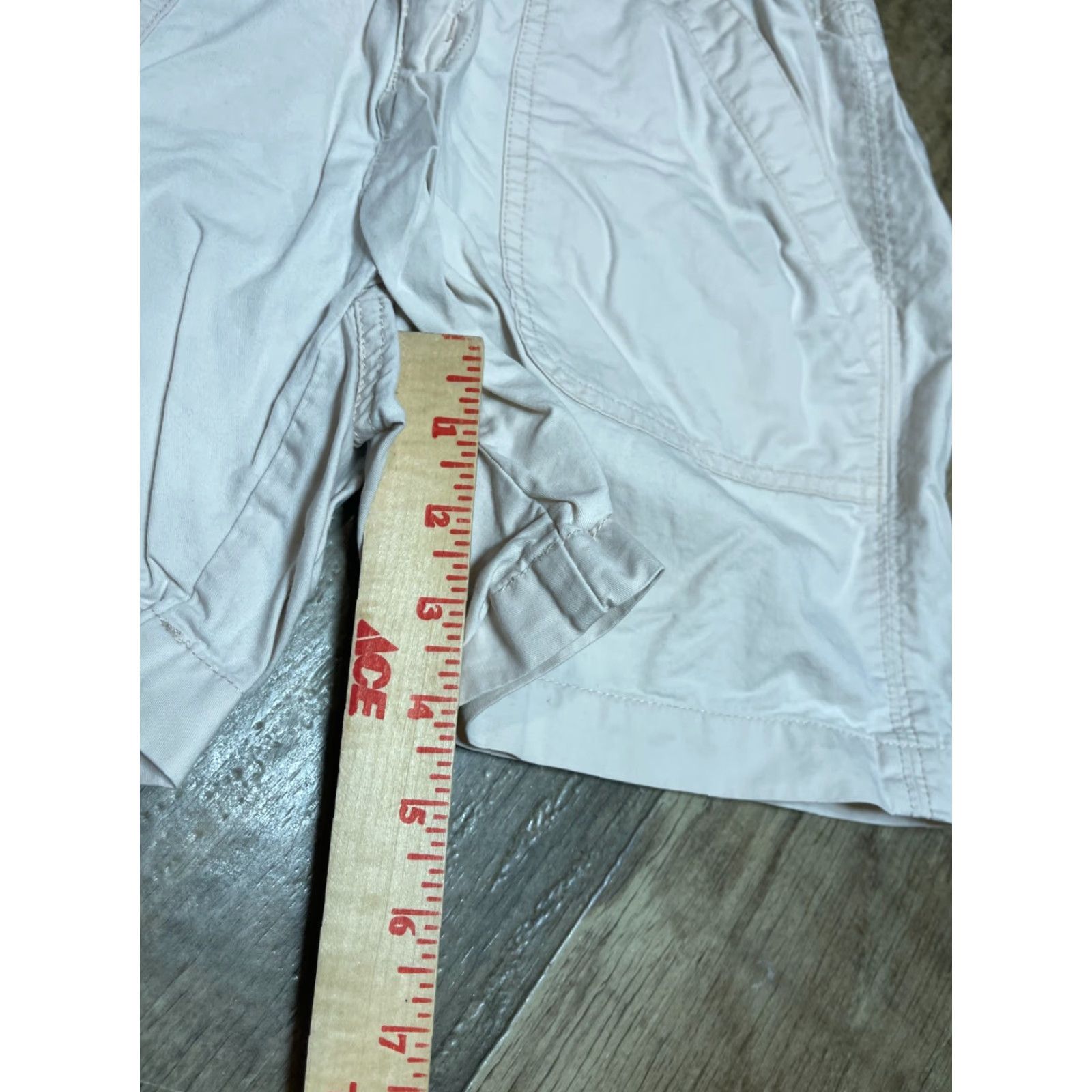 Pinko BASS Shorts Womens Size 6 Light Pink Cotton Bermuda Womens Size 6 Pink 100% Cotton Color: Pink Size 28" / US 6 / IT 42 - 2 Thumbnail