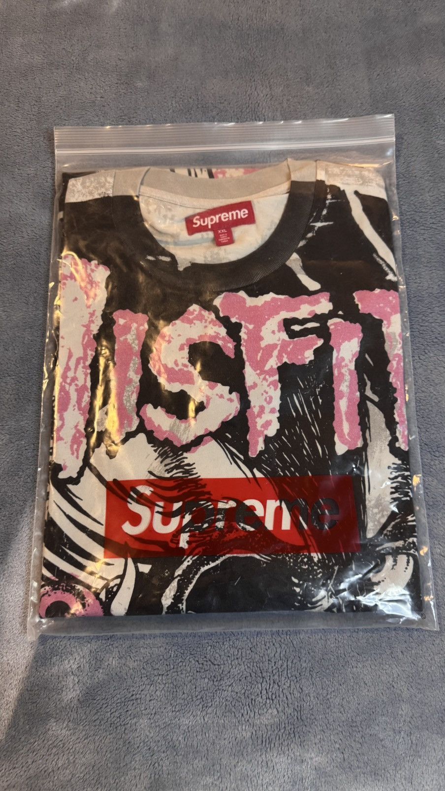 Misfits × Supreme Supreme x Misfits XXL S/S Top White/Pink Size US XXL / EU 58 / 5 - 2 Thumbnail