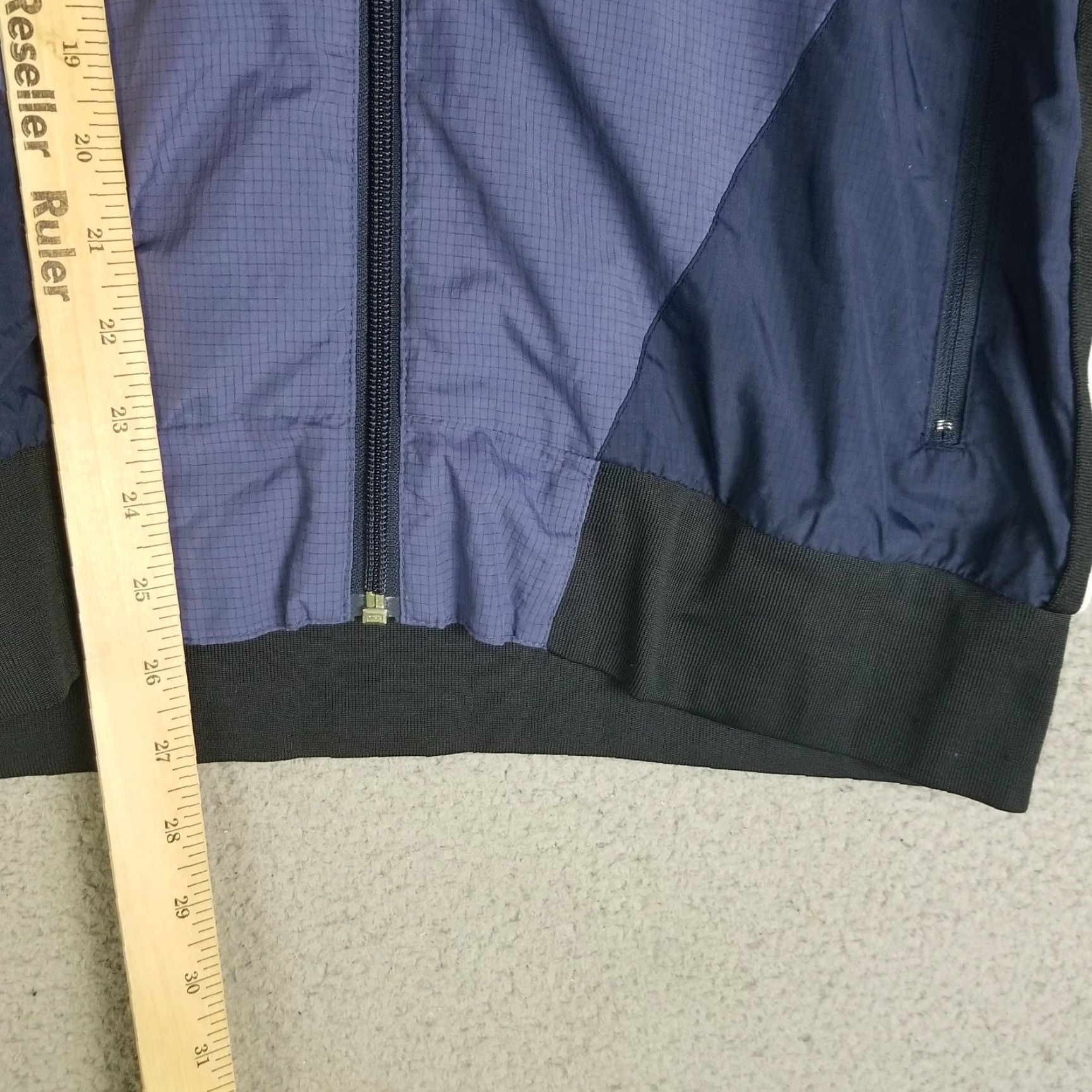 Nike NIKE Windrunner Jacket Kid Medium Purple Multicolored Sports Track Jacket Boys Teens Brand Nike Windrunner Pulse Activewear 90s Theme? Size US M / EU 48-50 / 2 - 7 Thumbnail