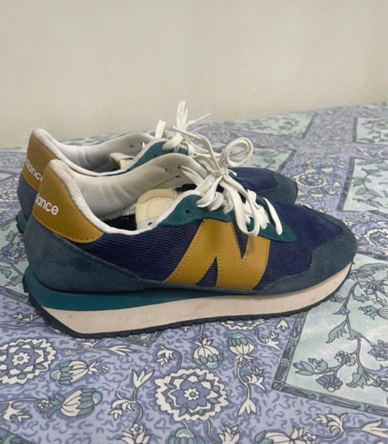 New Balance New balance 237 Size US 12 / EU 45 - 2 Thumbnail