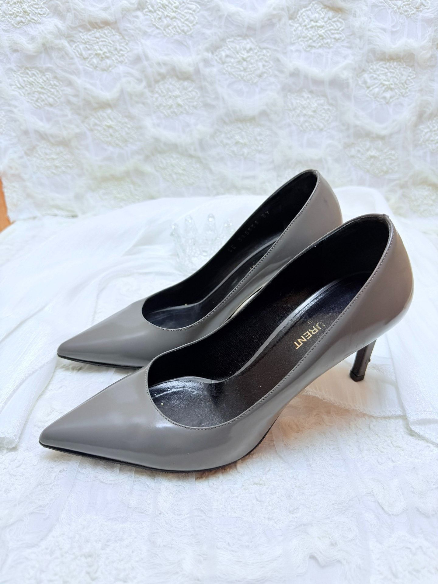 Saint Laurent Paris Saint Laurent Paris Patent Gray Lowtop Sneakers us_7 Women Size US 7 / IT 37 - 1 Thumbnail