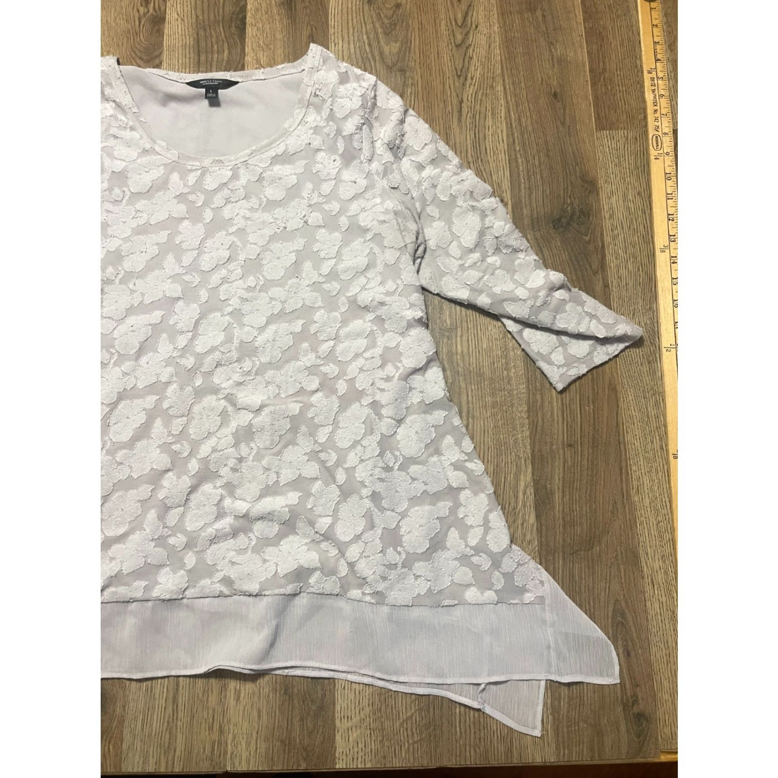 Vintage Vera Wang Blouse Simply Vera Women's Large Gray 3/4 Sleeve Textured Casual Regular Size L / US 10 / IT 46 - 4 Thumbnail