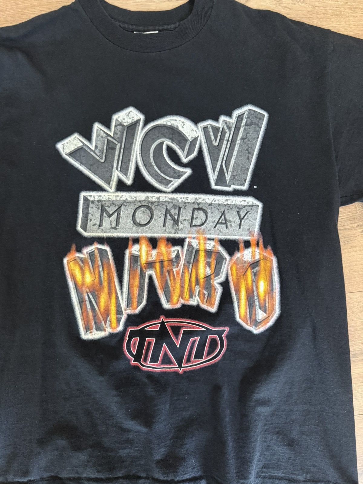 Vintage Vintage WCW Monday Nitro TNT shirt Size US XL / EU 56 / 4 - 2 Thumbnail