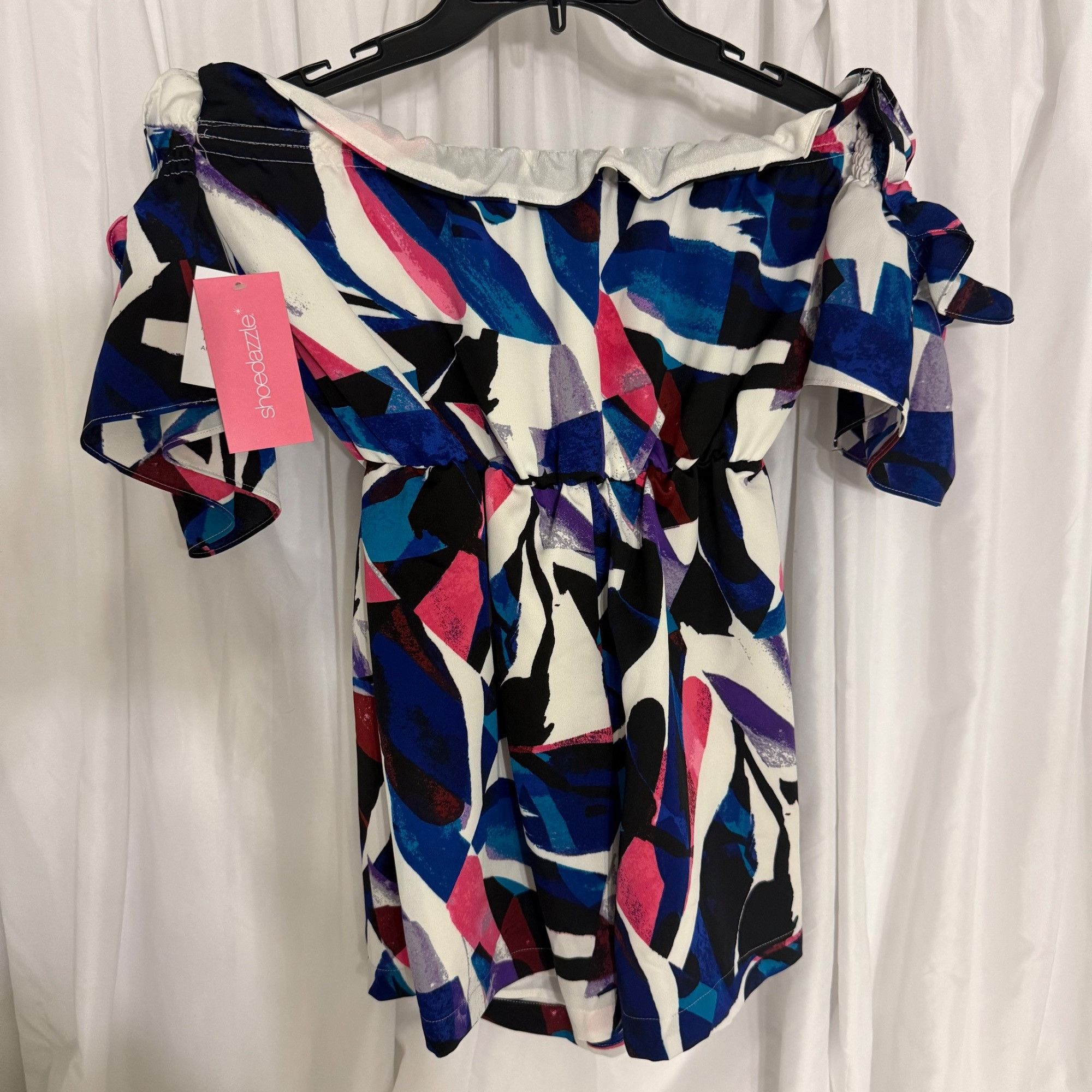 Other Shoedazzle Off-Shoulder Abstract Print Romper Small Size 28" / US 6 / IT 42 - 4 Thumbnail
