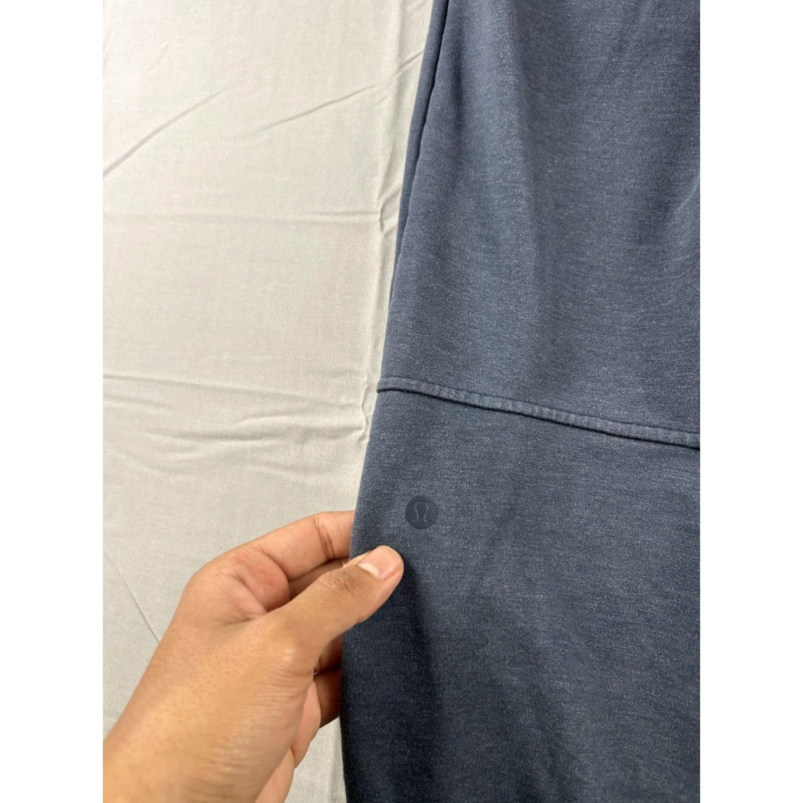 Lululemon Lululemon Pants Mens M Blue Jogger Sweatpants Elastic Waist Pocket Knit 26in Inseam Casual Activewear Size US 31 - 7 Thumbnail