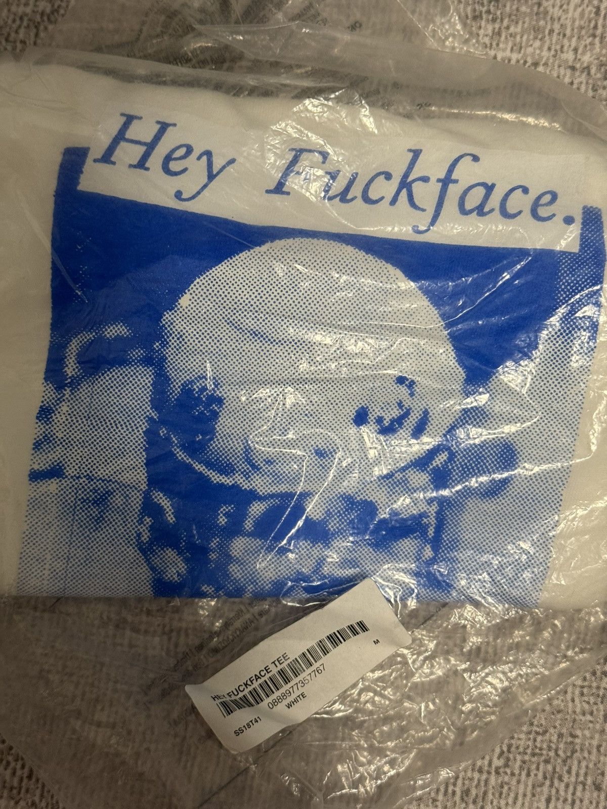 Supreme Supreme ss18 hey fuck face tee T-shirt White Size US M / EU 48-50 / 2 - 2 Thumbnail