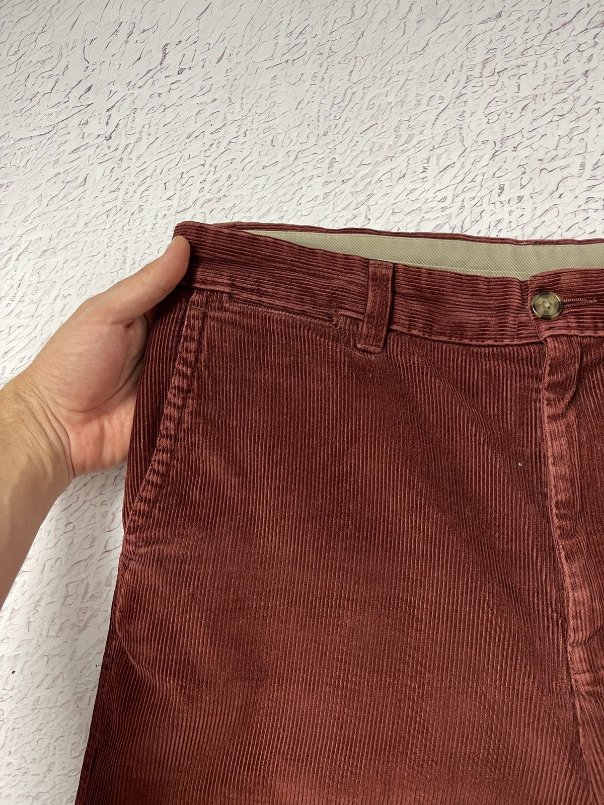 L.L. Bean L.L. Bean vintage corduroy burgundy casual pants Size US 34 / EU 50 - 8 Thumbnail