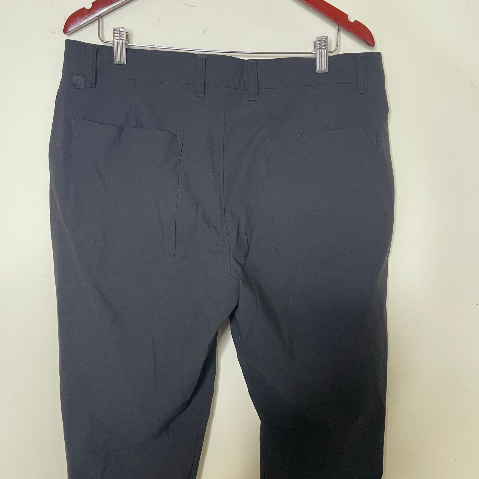 Lululemon Lululemon Men Black ABC Slim-Fit 5 Pocket Pant 36x28 Size US 36 / EU 52 - 6 Thumbnail