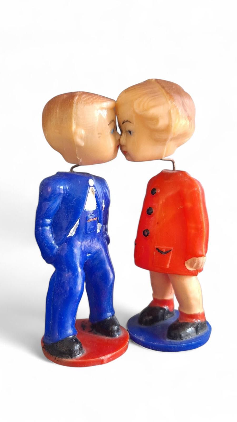 Designer Hong Kong Vtg. 1950's Celluloid Magnetic Kissing Dolls Size ONE SIZE - 1 Thumbnail