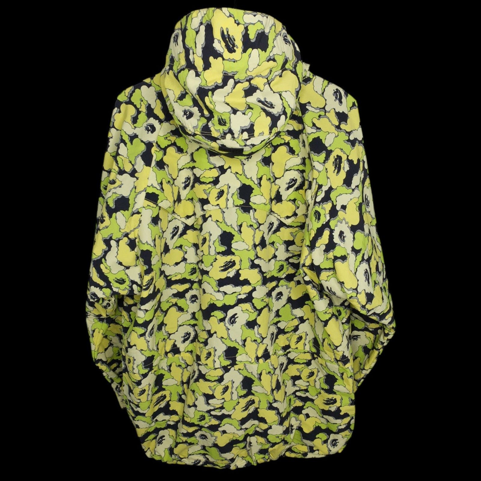 Bape × Kaws BAPE x KAWS Cloud Camo Snowboard Jacket Size US L / EU 52-54 / 3 - 2 Thumbnail