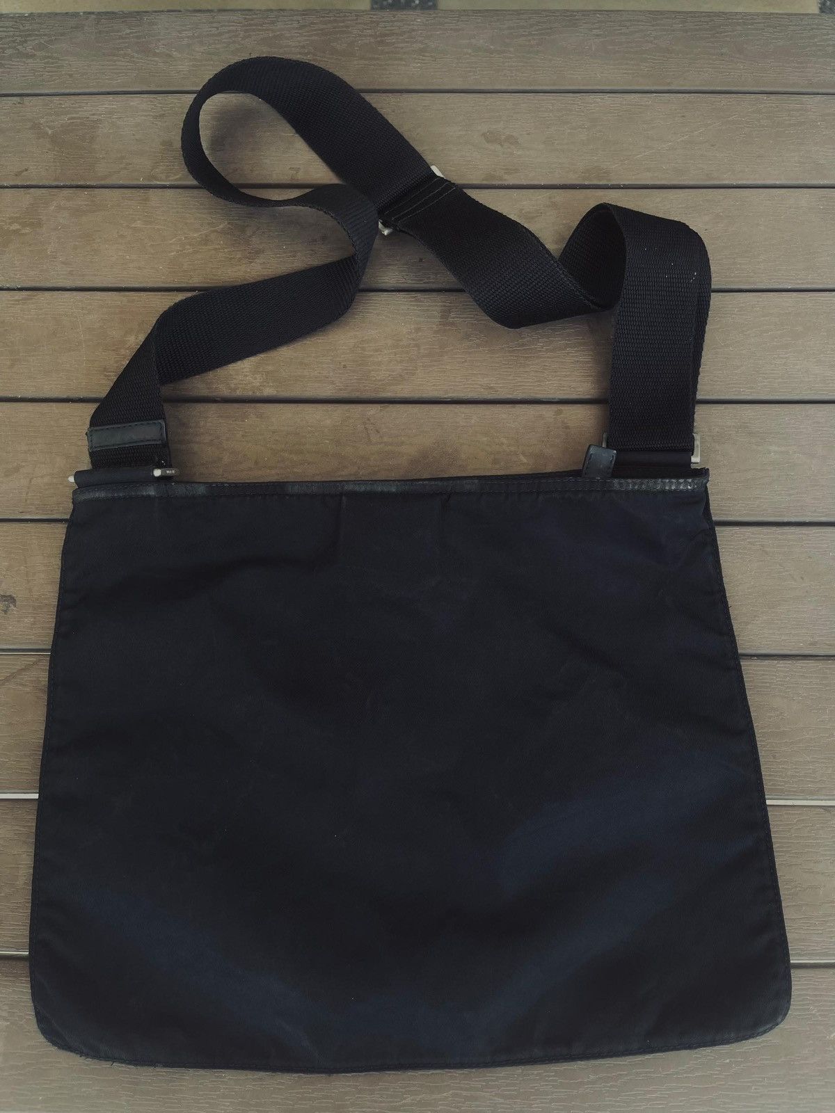 Prada Vintage Prada Nylon Sling Bag Size ONE SIZE - 6 Thumbnail