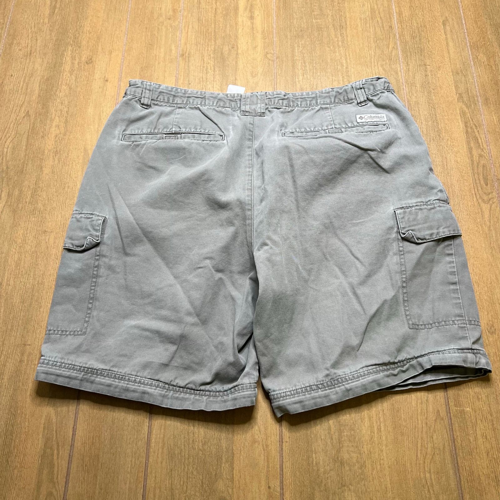 Columbia Columbia Sportswear Cargo Shorts Pockets Men's Sz 38 fits 36 Size US 38 / EU 54 - 5 Thumbnail