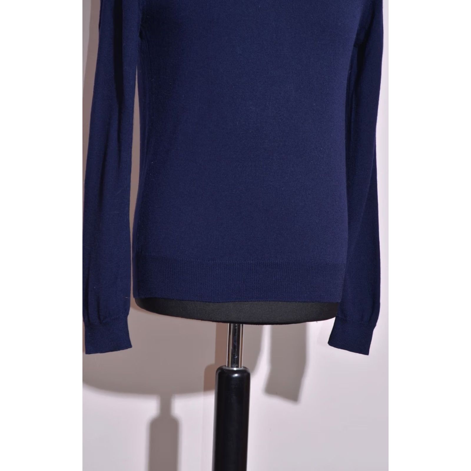 Vintage Boggi Milano Men's Wool Jumper V-Neck Navy Blue Size M Size US M / EU 48-50 / 2 - 3 Thumbnail