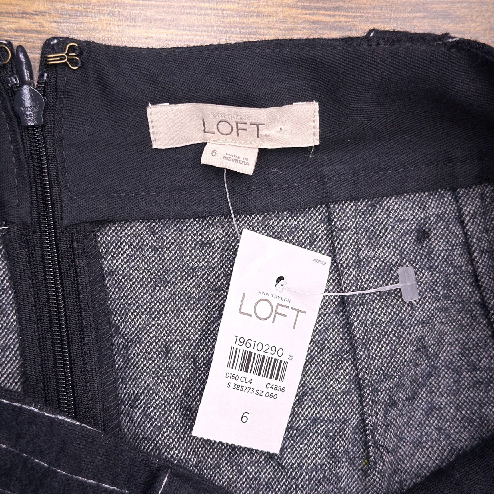Loft LOFT Skirt Women Pencil 6 Navy Blue Striped Wool Blend Zip Knee Length Pockets Casual Workwear New Size 28" / US 6 / IT 42 - 3 Thumbnail