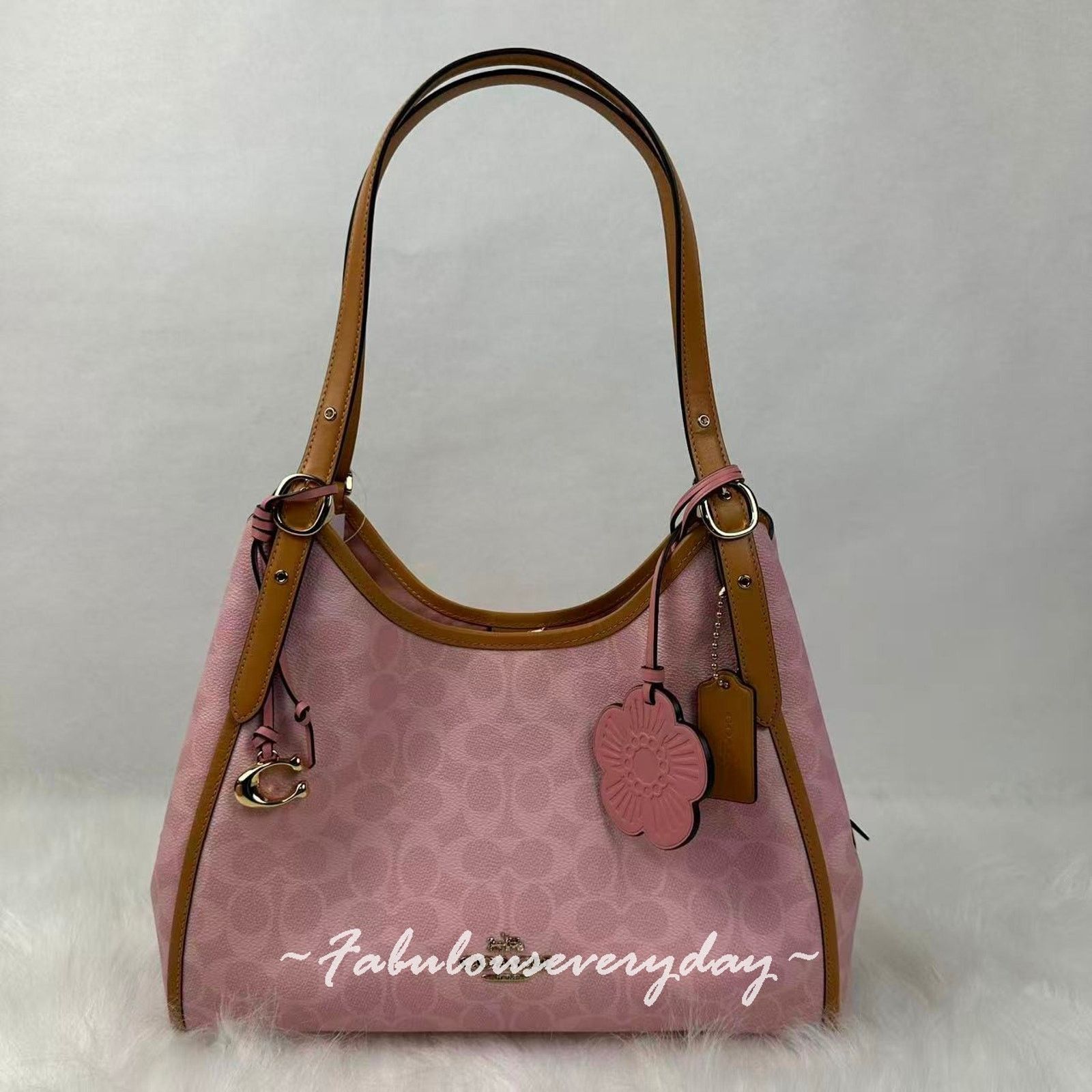 Coach Coach Erin Shoulder Signature Canvas With Charms Powder Pink Size ONE SIZE - 1 Thumbnail