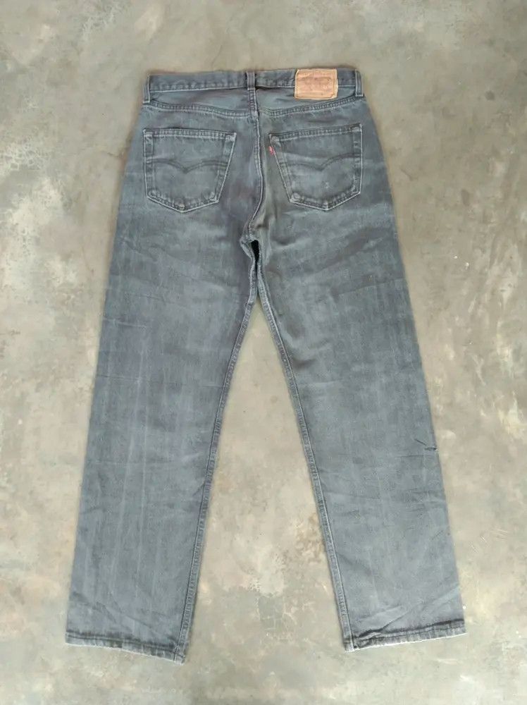 Levi's 90s Vintage Levi's 501 Made In USA Distressed Jeans 32x31 Size US 32 / EU 48 - 2 Thumbnail
