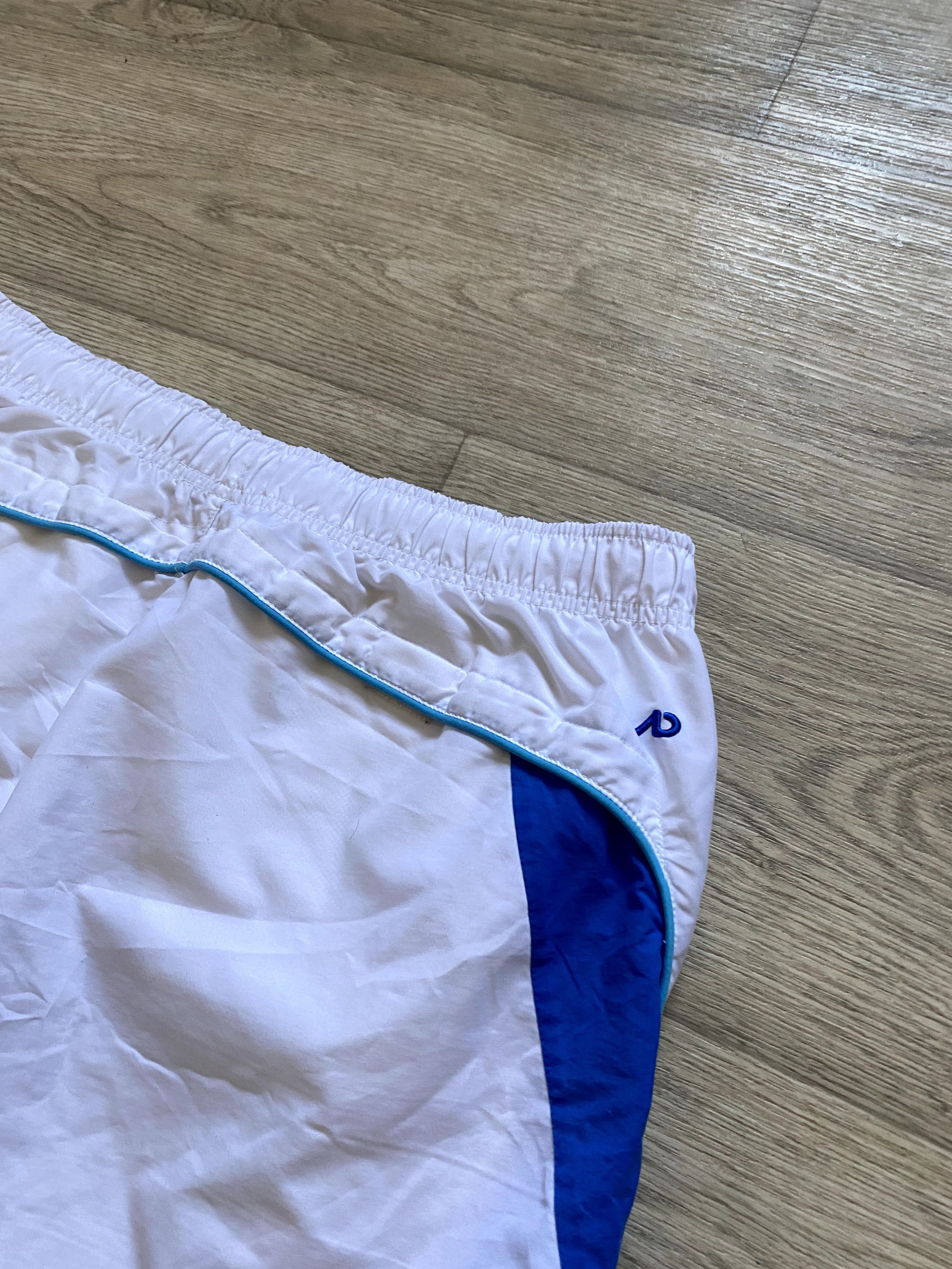 Nike Vintage 2000s Nike White Shorts TN Streetwear Y2K Size US 34 / EU 50 - 9 Thumbnail