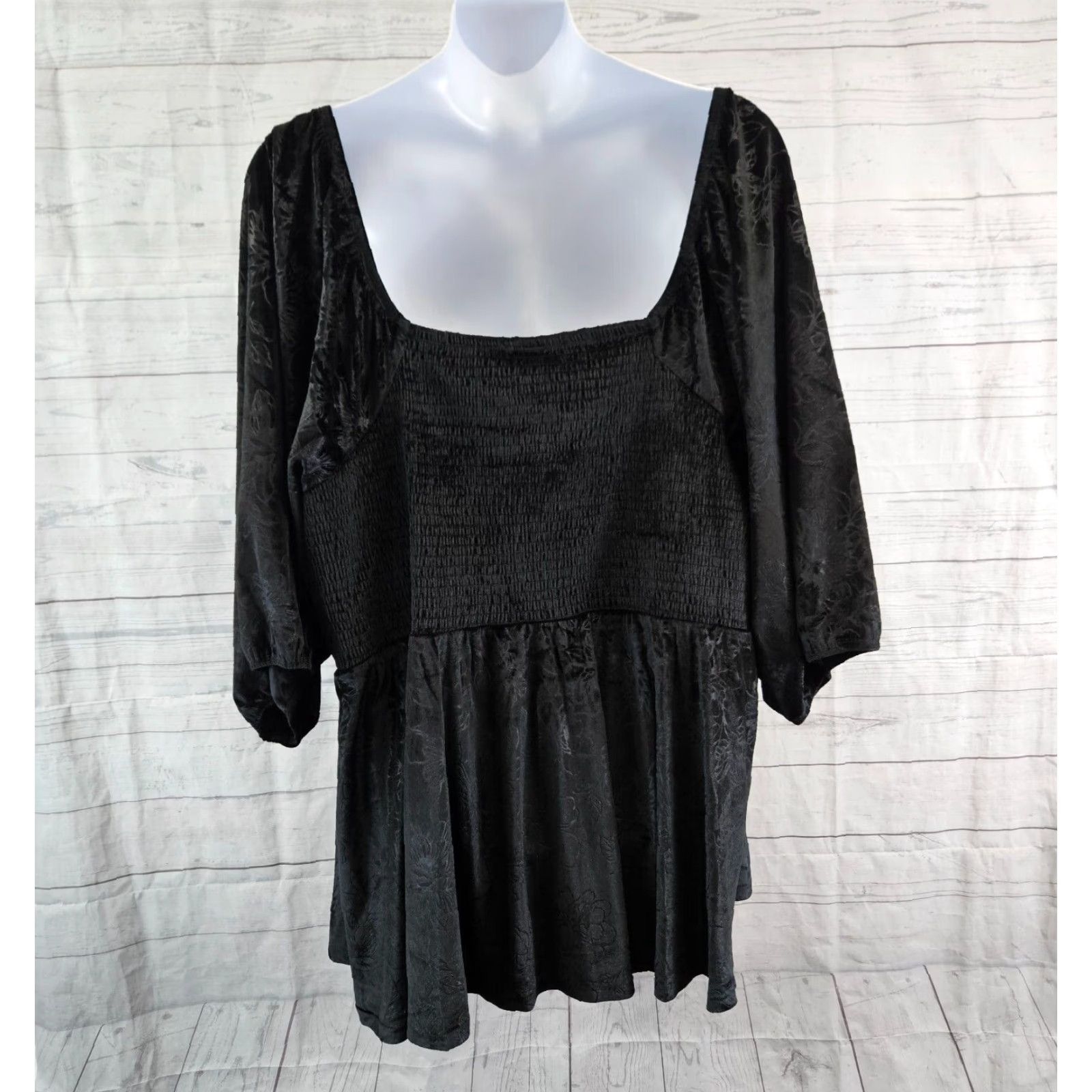 Torrid Torrid Velvet Corset Peplum Top Blouse 3/4 Sleeve Black Size 5X Womens Velvet Corset Peplum Top Size XXL / US 16-18 / IT 52-54 - 4 Thumbnail