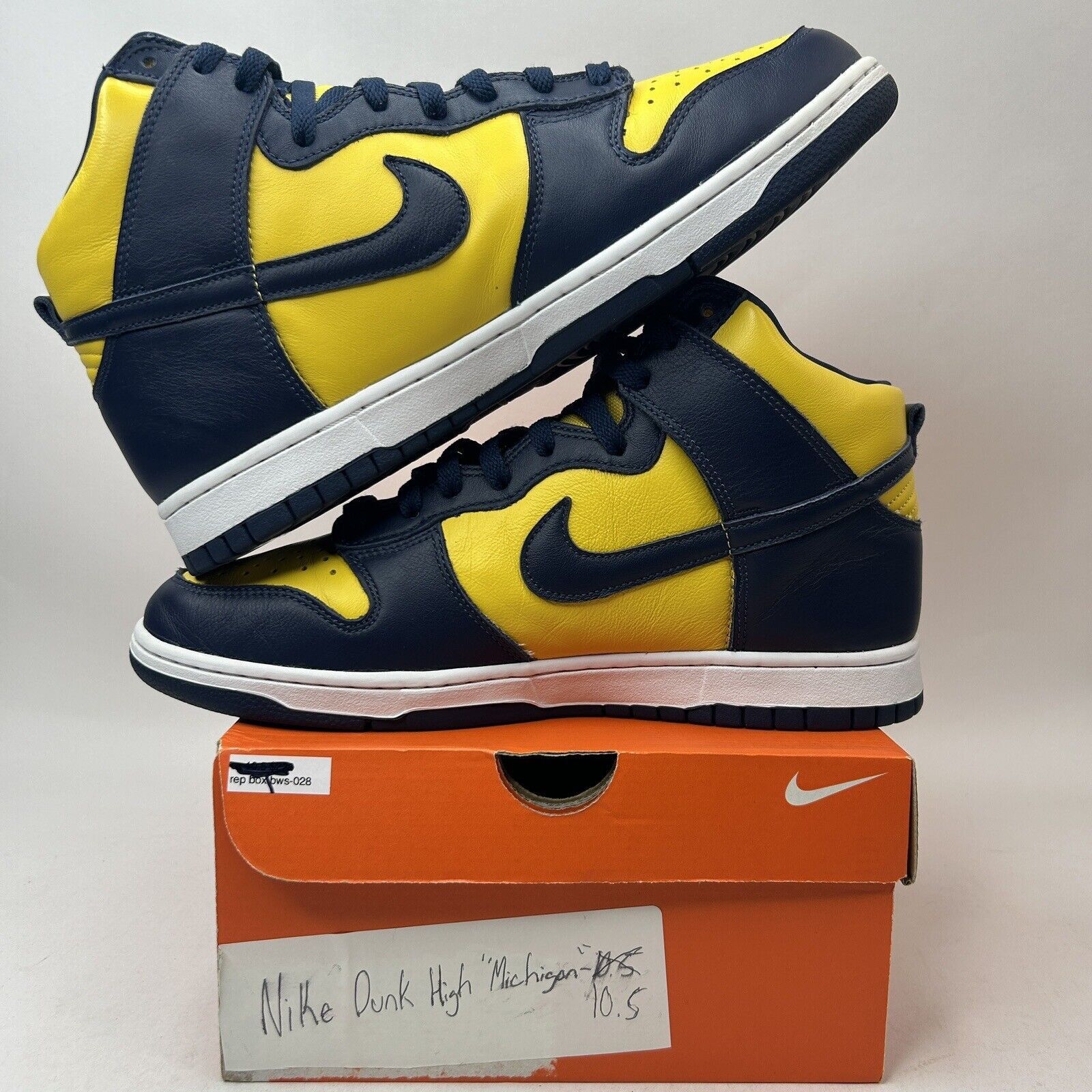 Nike Nike Dunk High SP “Michigan” 2023 Size US 10.5 / EU 43-44 - 3 Thumbnail