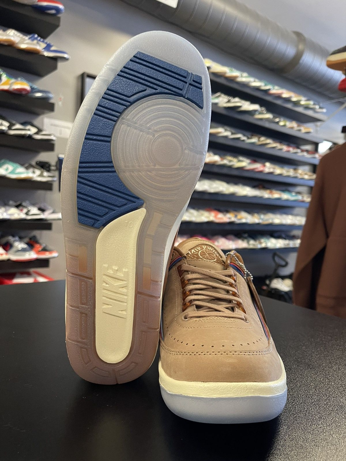 Jordan Brand Size 10 - Nike Air Jordan Two 18 x Air Jordan 2 Retro Low Size US 10 / EU 43 - 10 Thumbnail