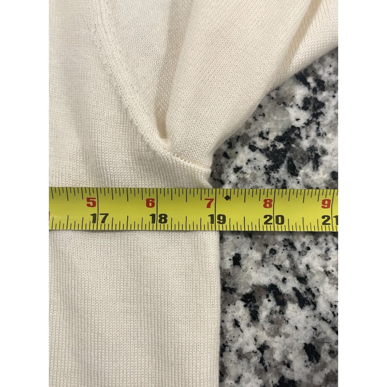 Club Monaco CLUB MONACO Wool Turtle Neck Sweater Womens Size M Ivory Size M / US 6-8 / IT 42-44 - 3 Thumbnail