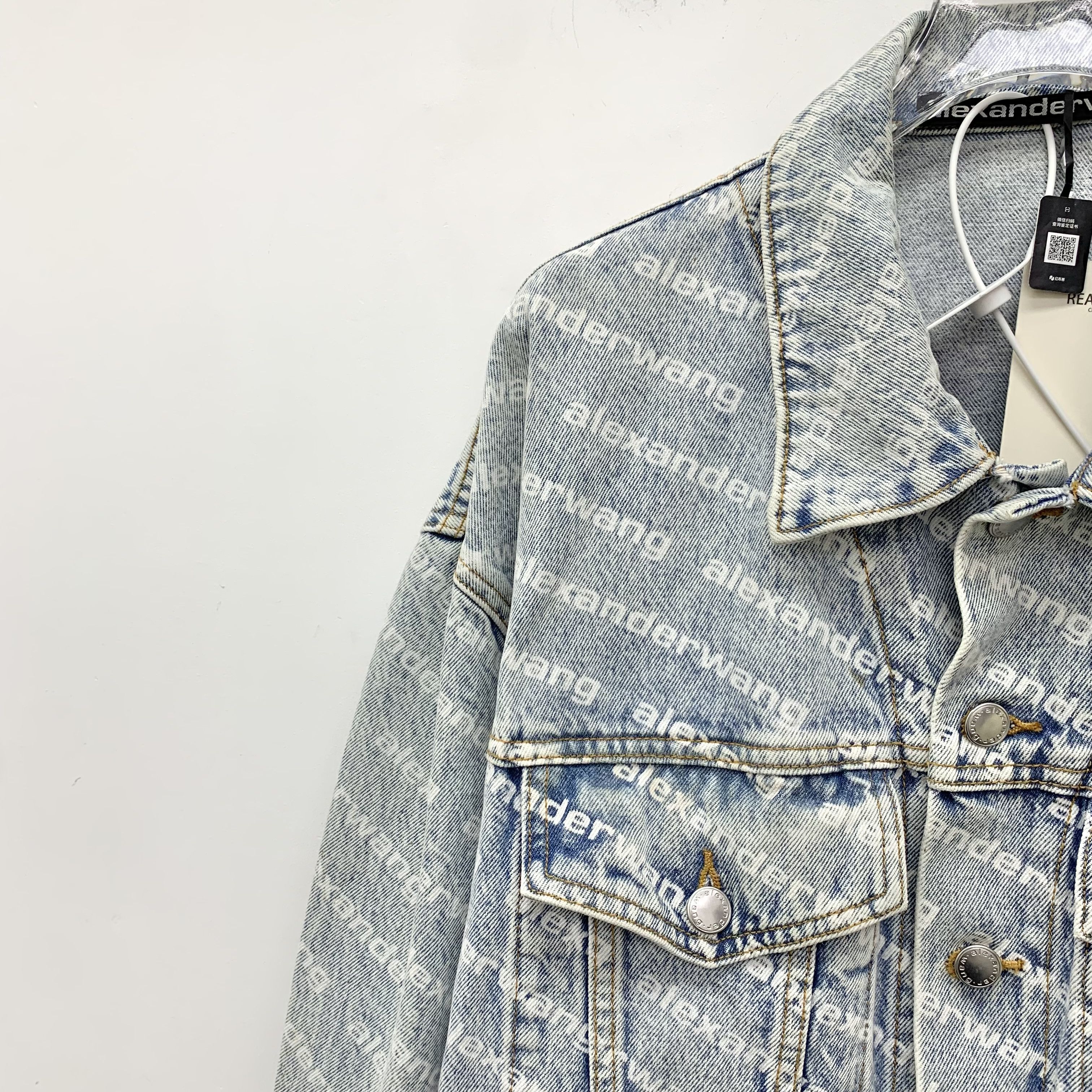 Alexander Wang Alexander Wang Light Blue Logo Denim Jacket (L) Size US L / EU 52-54 / 3 - 3 Thumbnail