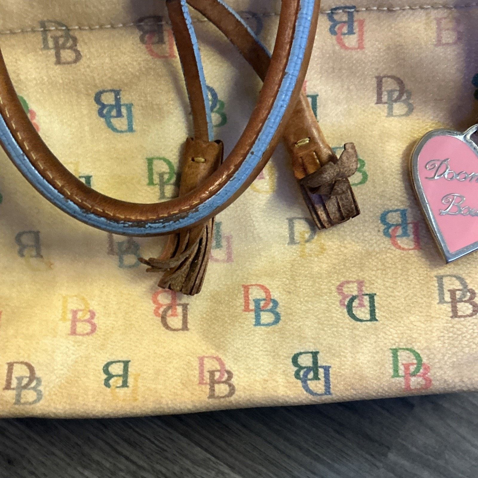 Dooney & Bourke Dooney & Bourke Pale Yellow& Tan Vinyl Handbag Purse Leather Size ONE SIZE - 22 Thumbnail