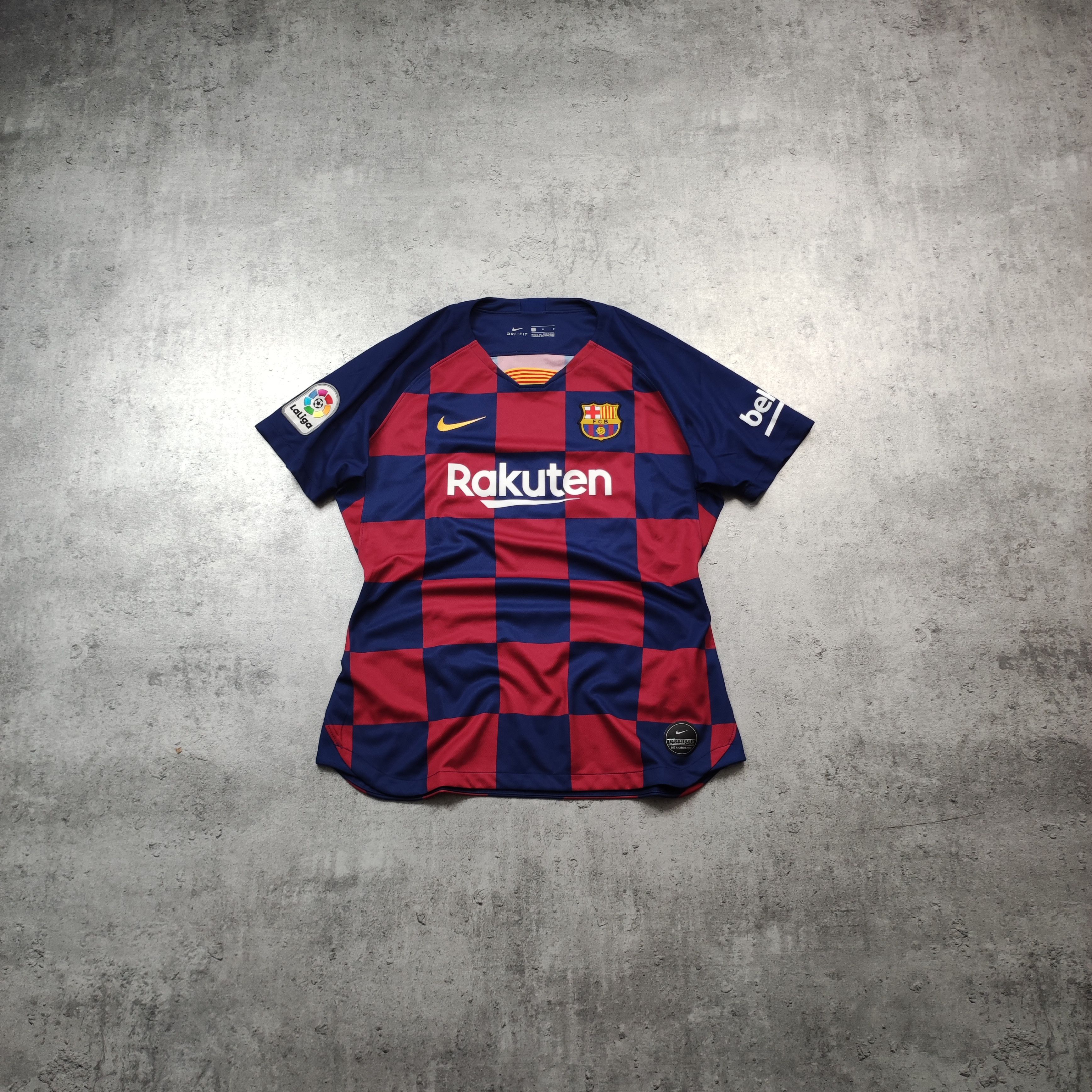 Other FC Barclona Womens Nike 2019 Match Football Jersey Size L / US 10 / IT 46 - 1 Thumbnail