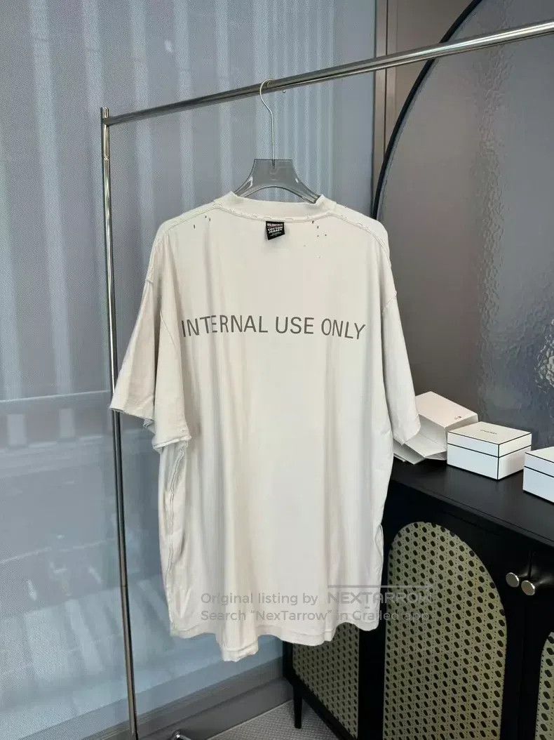 Balenciaga Balenciaga Backwards white short-sleeve Size US XL / EU 56 / 4 - 2 Thumbnail