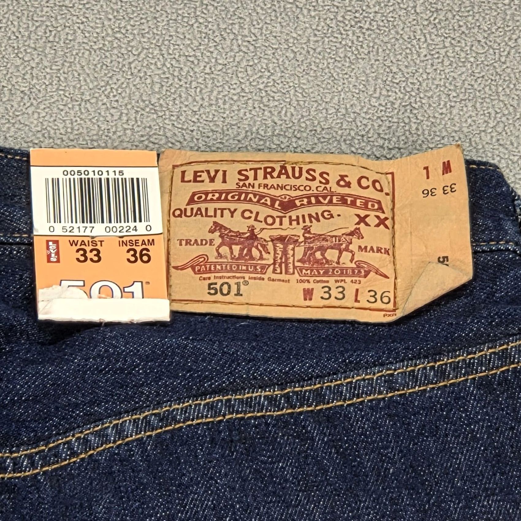 Levi's Levi's 501 Jeans Mens Indigo Blue New With Tags Deadstock 33x36 Denim Button Fly Straight Regular Fit Pockets Vintage: No Size US 33 - 3 Thumbnail