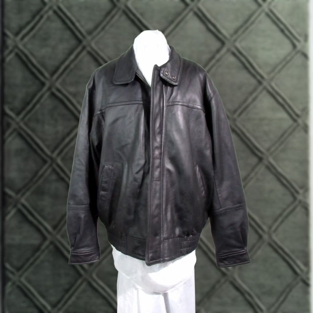 Wilson VINTAGE Wilson Black Leather Bomber Jacket Size L with Detachable Thinsulate Lining Mens Size US L / EU 52-54 / 3 - 1 Thumbnail