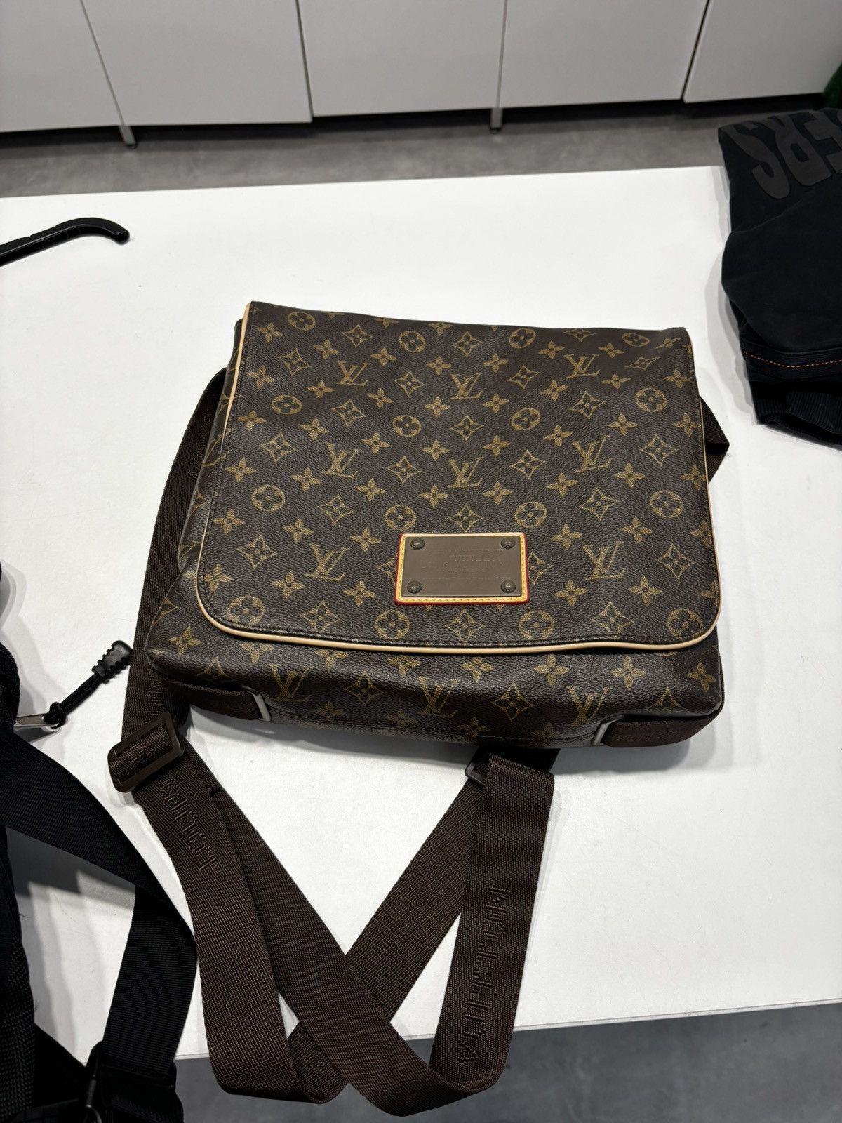 Louis Vuitton Louis Vuitton Messenger Shoulder Bag Size ONE SIZE - 12 Thumbnail