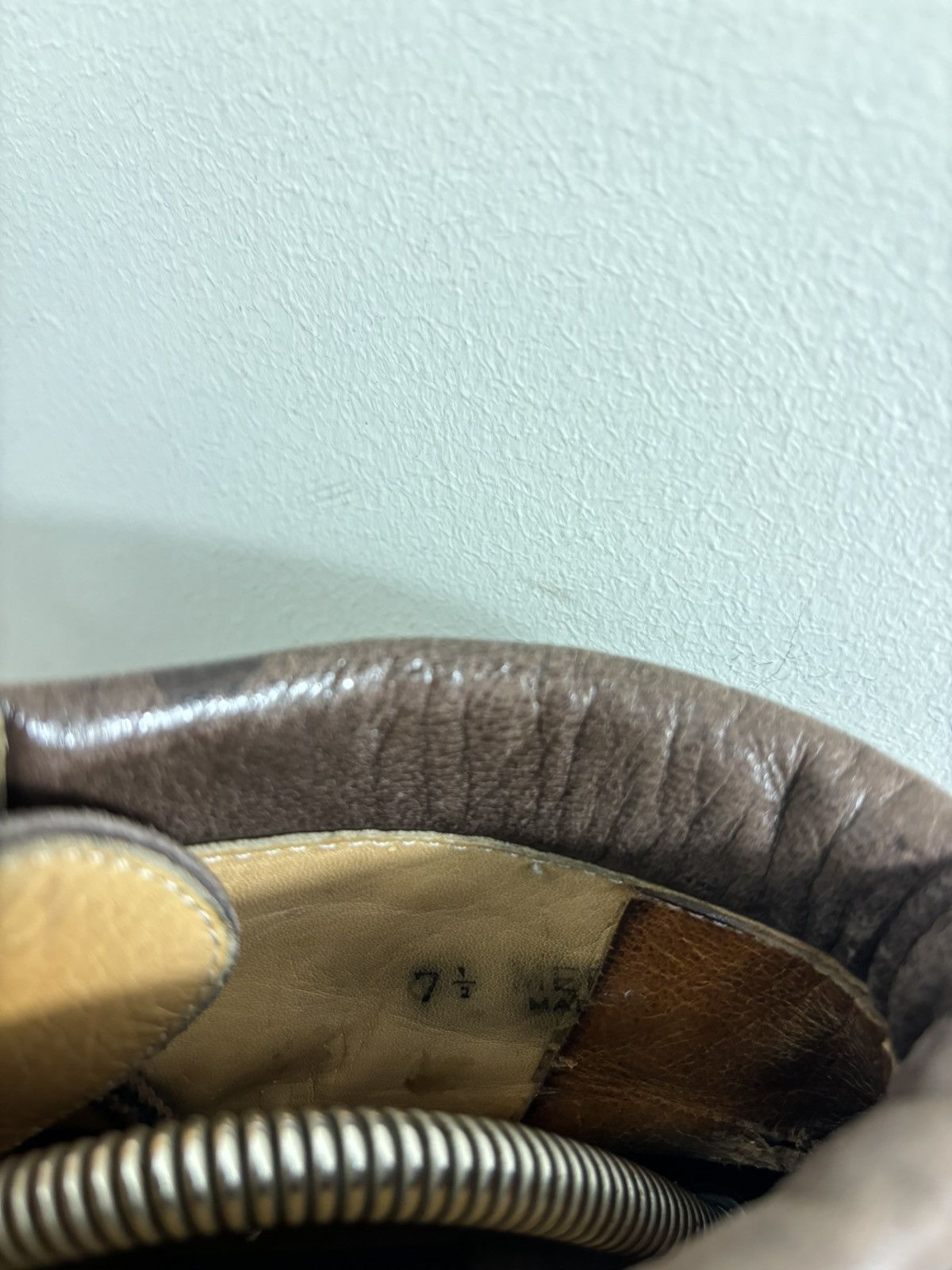 Bally Bally Men’s Swiss-Made Split Toe Brown Suede Chukka Boots Size US 8.5 / EU 41-42 - 18 Thumbnail