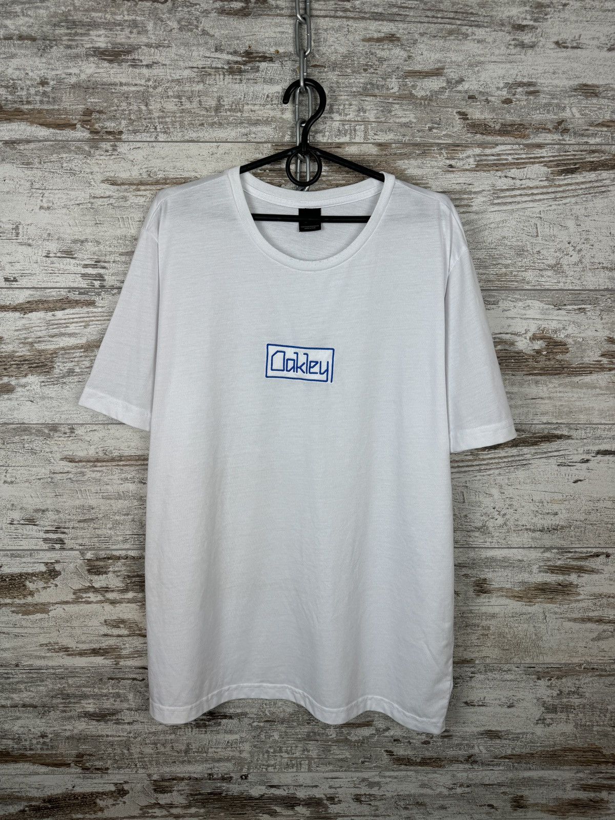Oakley Mens Vintage Oakley T-shirt centre logo white tee Japanese Size US XL / EU 56 / 4 - 2 Thumbnail