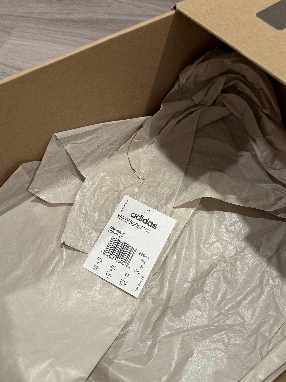 Adidas Adidas Yeezy Boost 700 Mauve 2018 (EE9614) Size US 10 / EU 43 - 9 Thumbnail