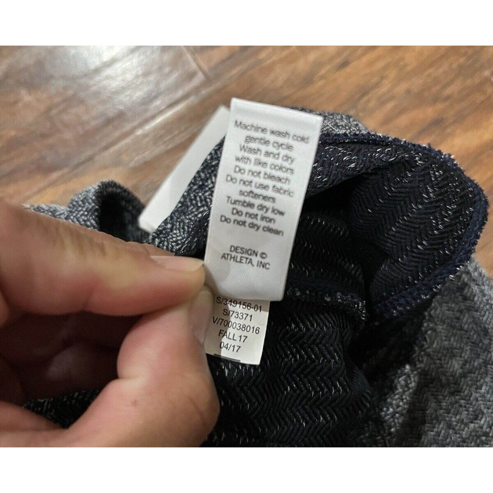 Athleta Athleta Textured Leggings Gray/Black Size ST RN 54023 Size 24" / US 00 / IT 34 - 6 Thumbnail