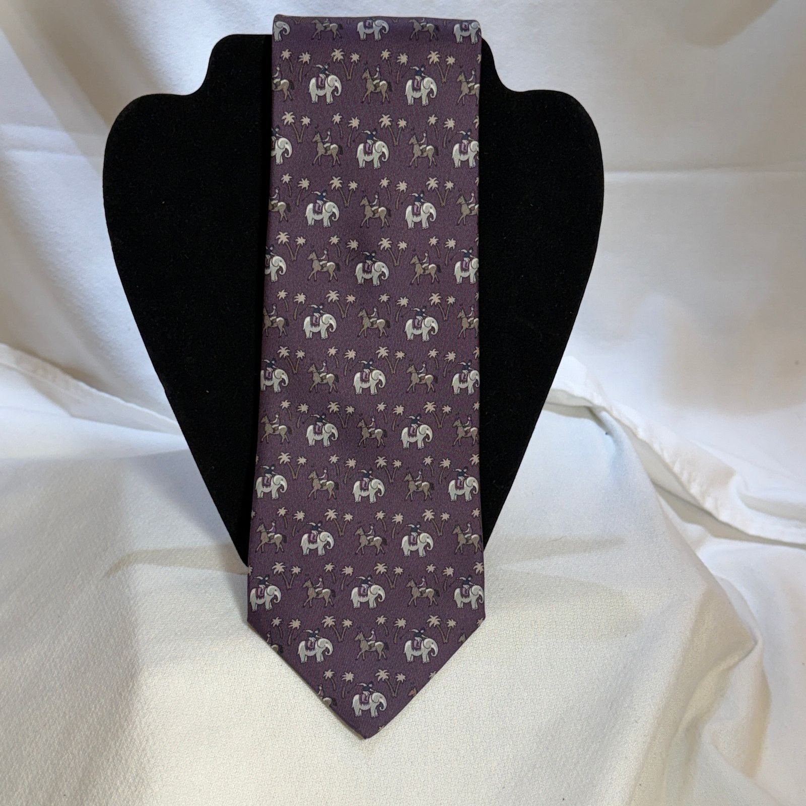 Hermes Hermes Vintage Circus Horses & Elephants Tie 100% Silk Tie Size ONE SIZE - 4 Thumbnail