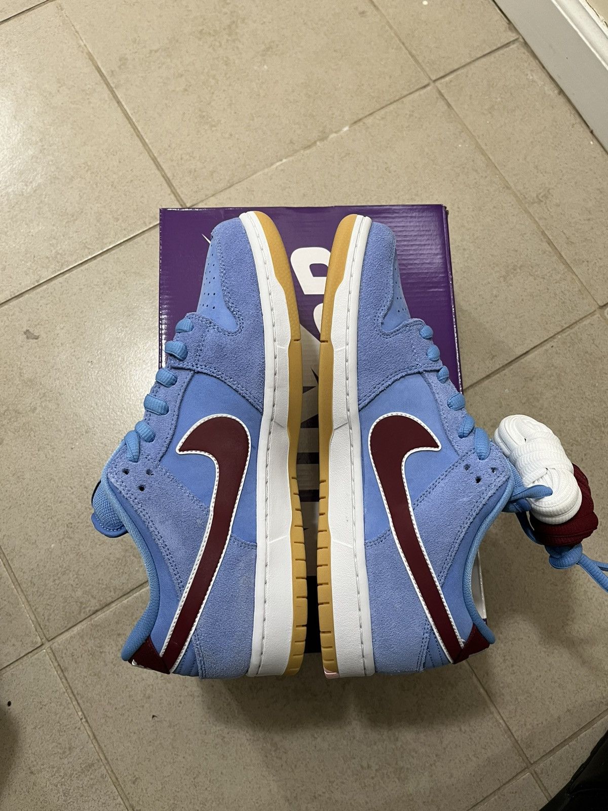 Nike Nike SB “Phillies” Size US 10 / EU 43 - 14 Thumbnail